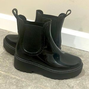 ⭐️MADDEN GIRL BLACK RAIN BOOTS ⭐️ (STEVE MADDEN) SAHARA BOOTIES